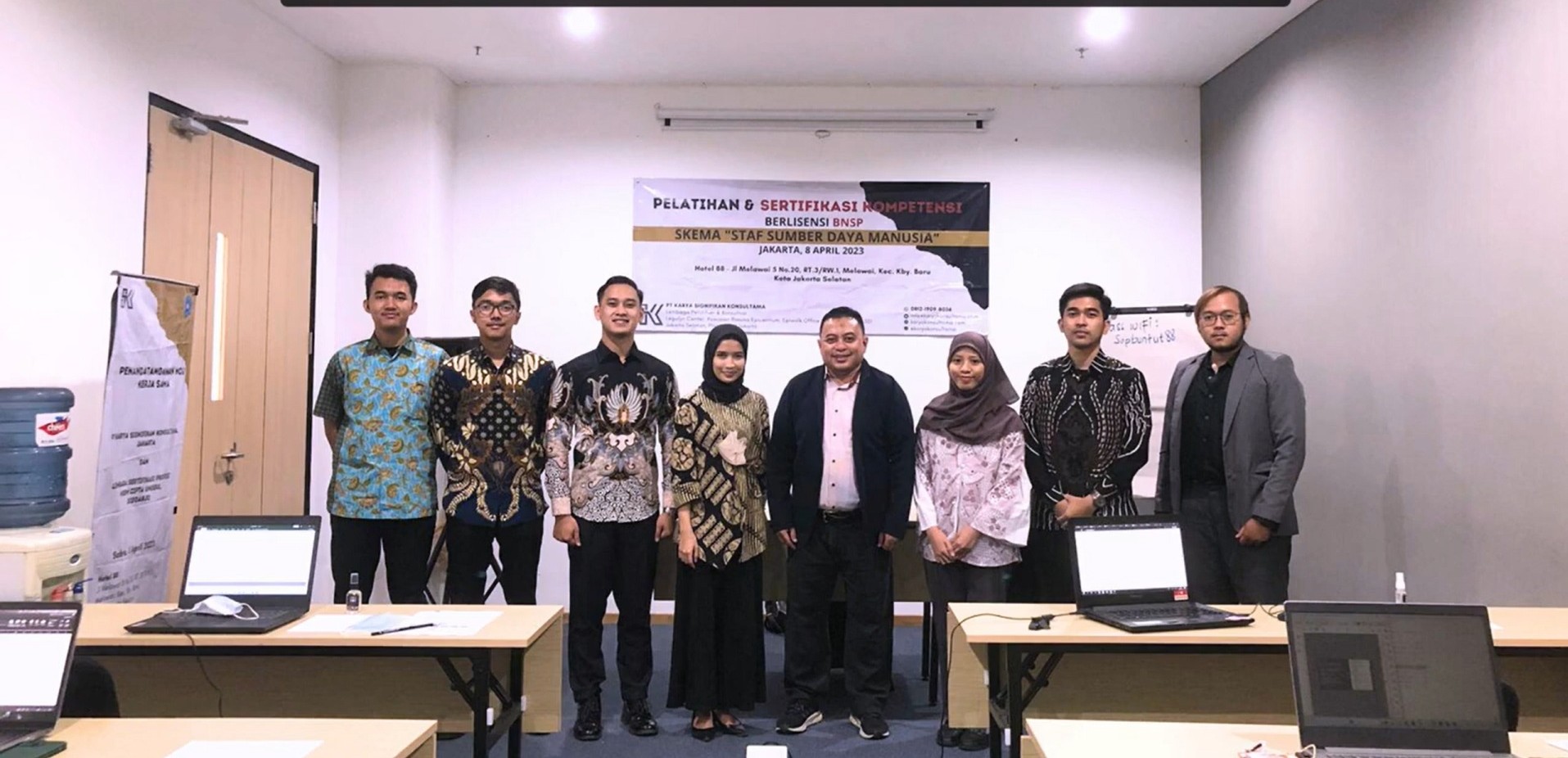 Penyerahan Sertifikat